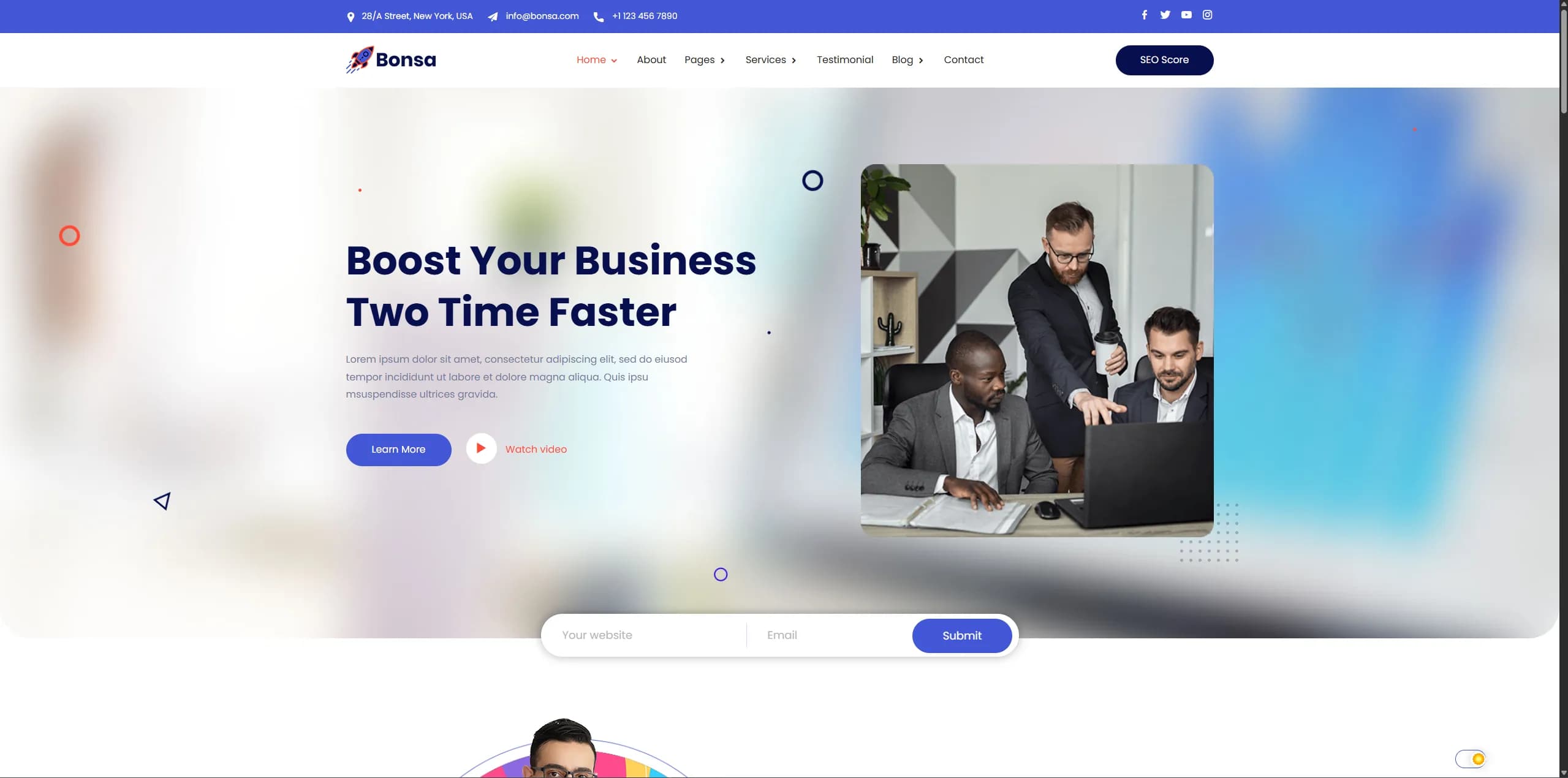 Mockup de Landing para empresa para negocio con diseño responsive